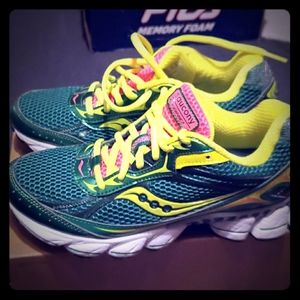 Saucony Hybrid 3 Women's running shoes
